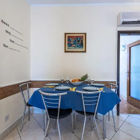 Geraeumige Mit Eigener Terrasse By Interhome Apartman
