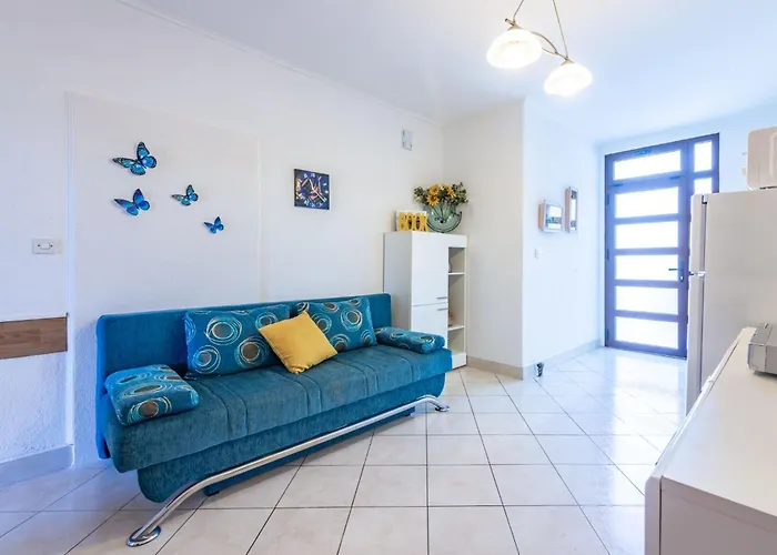 아파트 Geraeumige Mit Eigener Terrasse By Interhome 두브로브니크