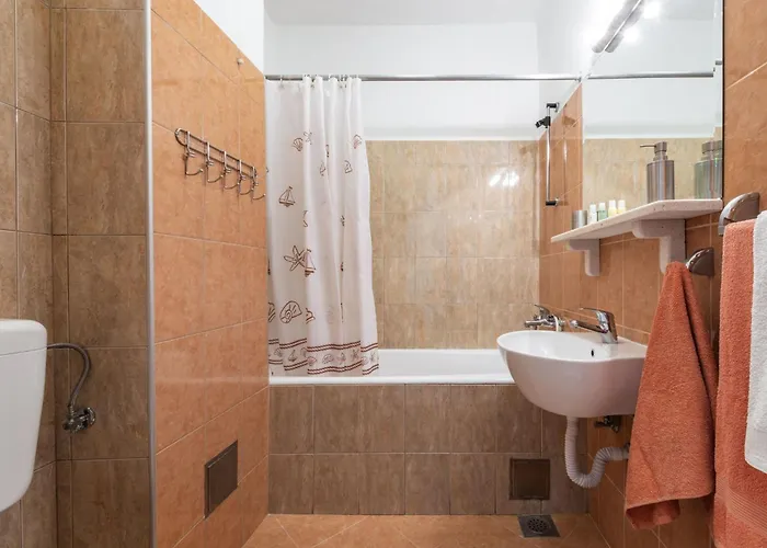 Geraeumige Mit Eigener Terrasse By Interhome *