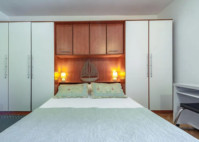 Geraeumige Mit Eigener Terrasse By Interhome *